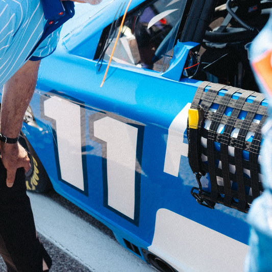 *PRE-ORDER* 2025 WWTR WIN ARC 1:24 DIE-CAST