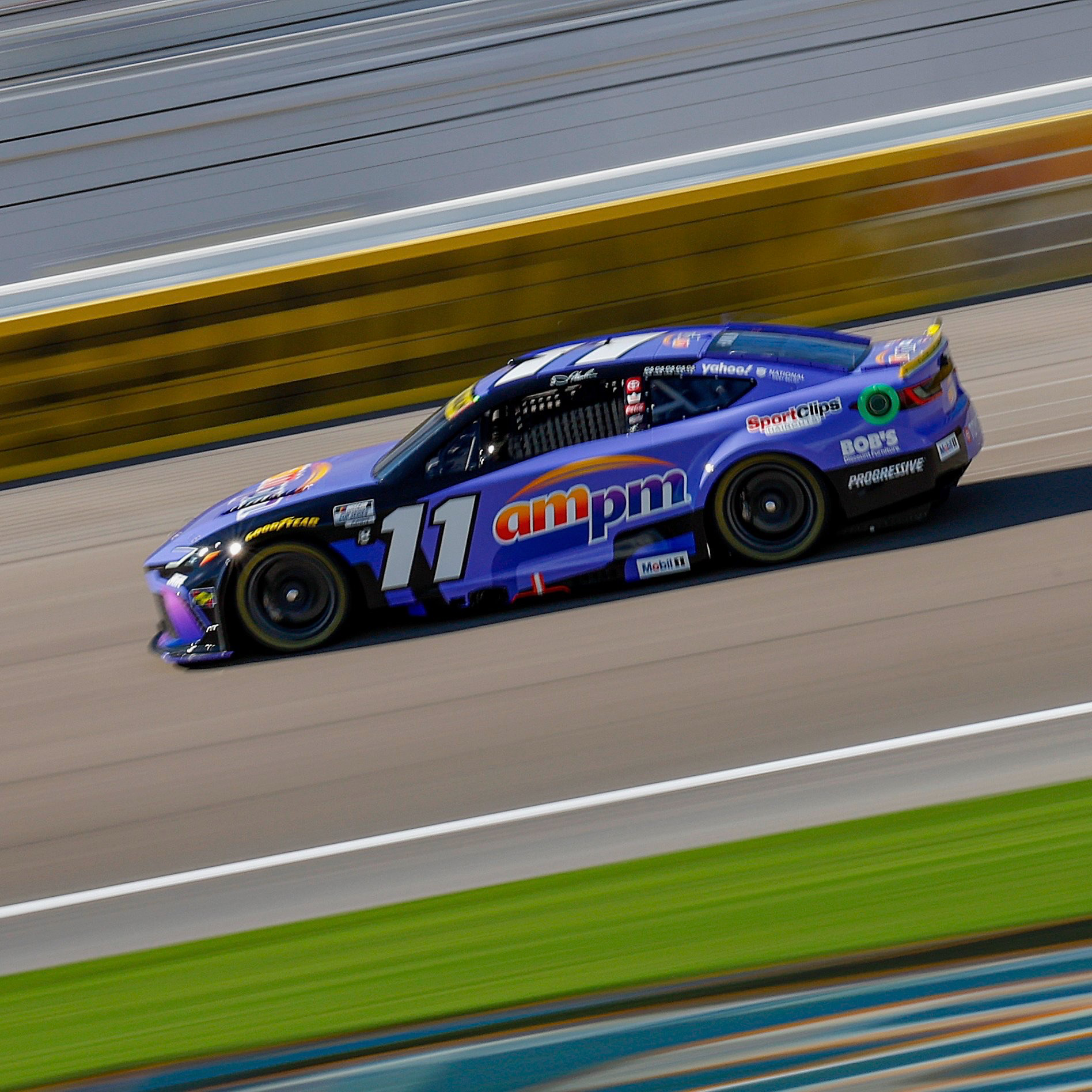 *PRE-ORDER* 2025 VEGAS WIN AUTOGRAPHED ELITE 1:24 DIE-CAST